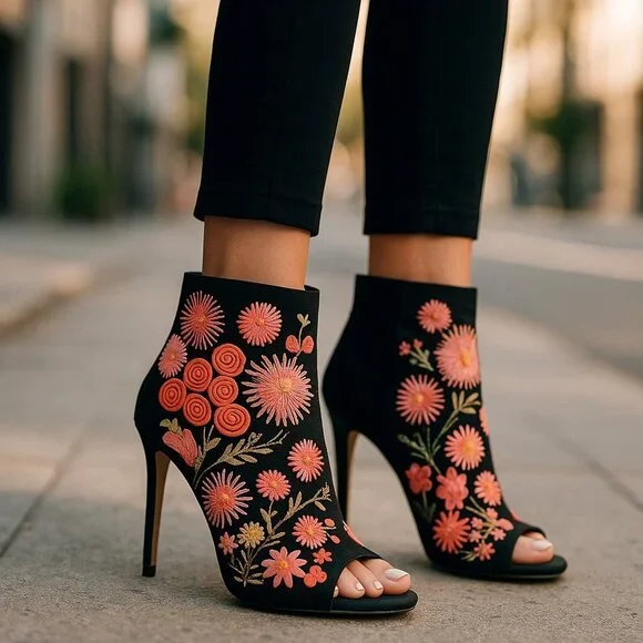 JESSICA SIMPSON Pascal Peeptoe Booties 8 Boots Boho Embroidered Stiletto Heels - Picture 1 of 15